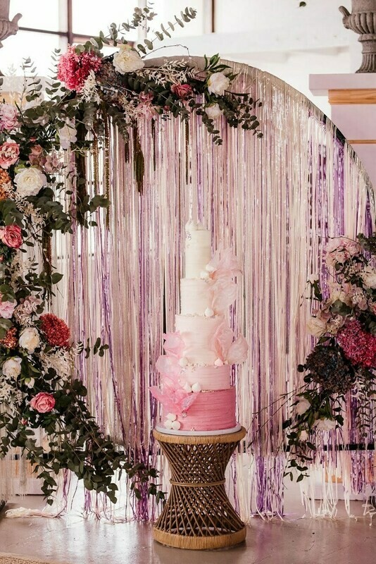 Bespoke Vinyl Cake Board 16&quot; White (each)