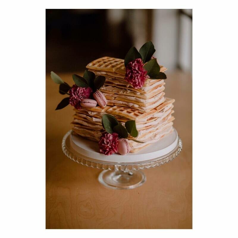 Bespoke Vinyl Cake Board 11&quot; White (each)