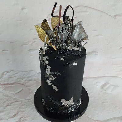 Bespoke Vinyl Cake Board 9&quot; Black (each)