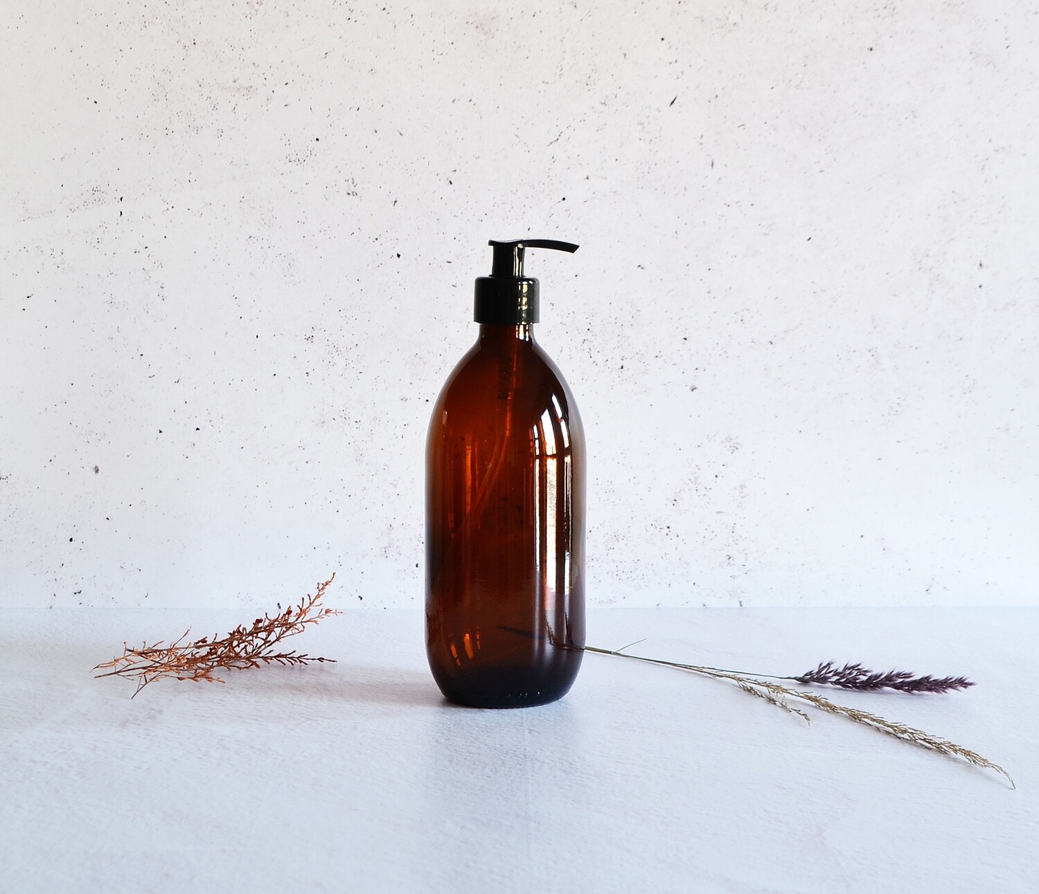Amber Glass Bottle 500 ml + Black Pump