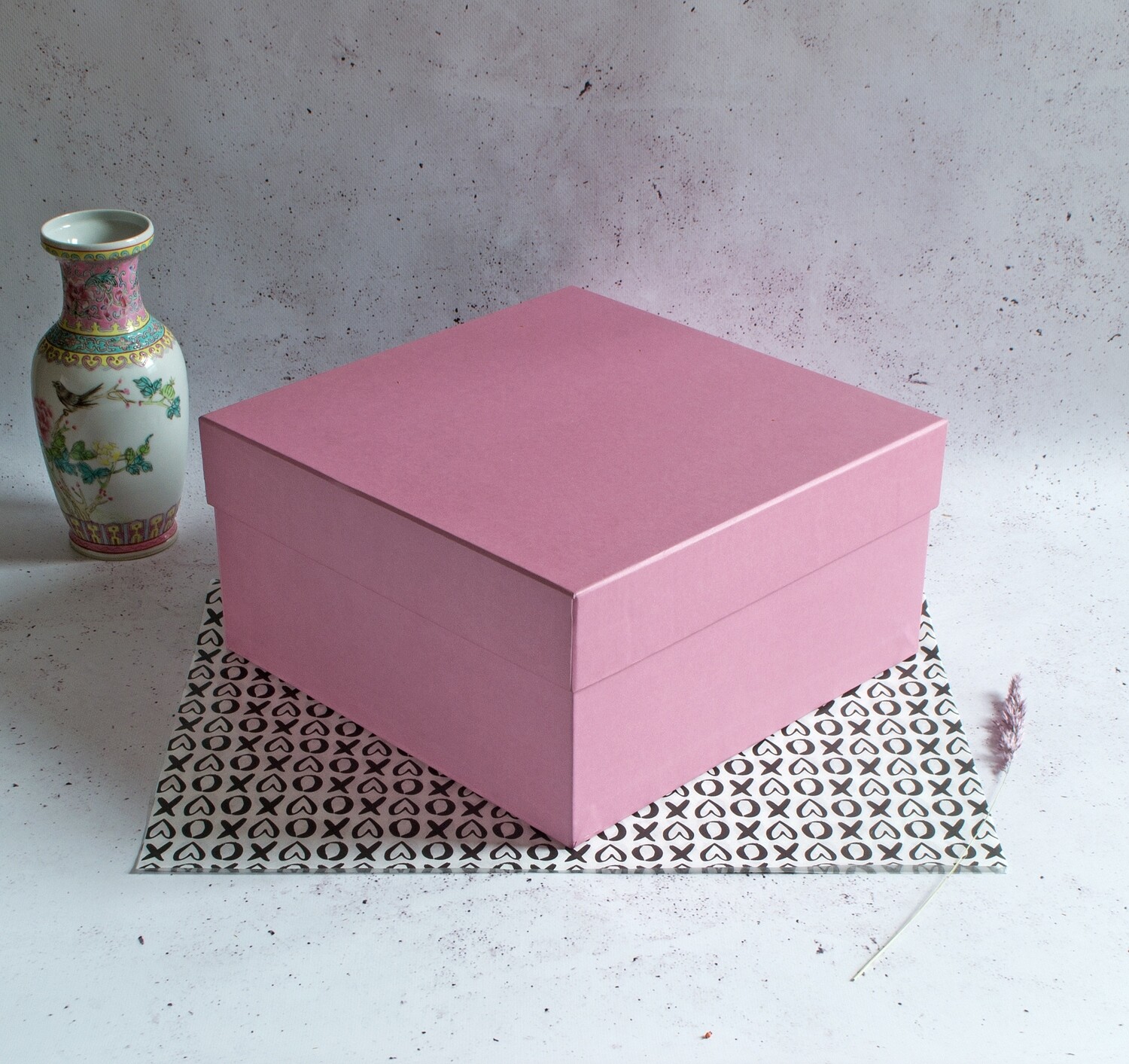 Chipboard Med Gift Box Dusty Pink + Lid 27.5x27.5x14cm (ea)
