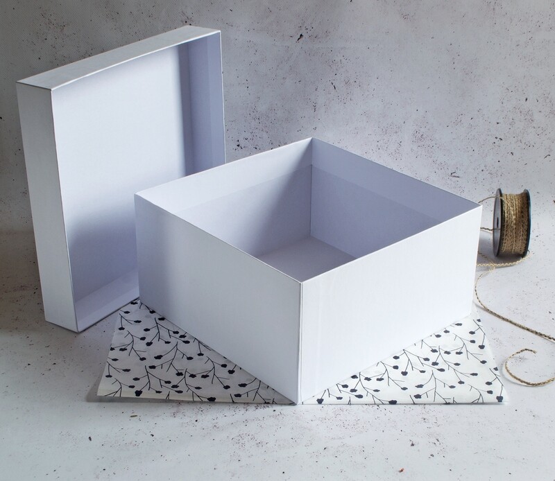 Gift Box Chipboard Medium  White + Lid 27.5 x 27.5 x 14 cm (ea)