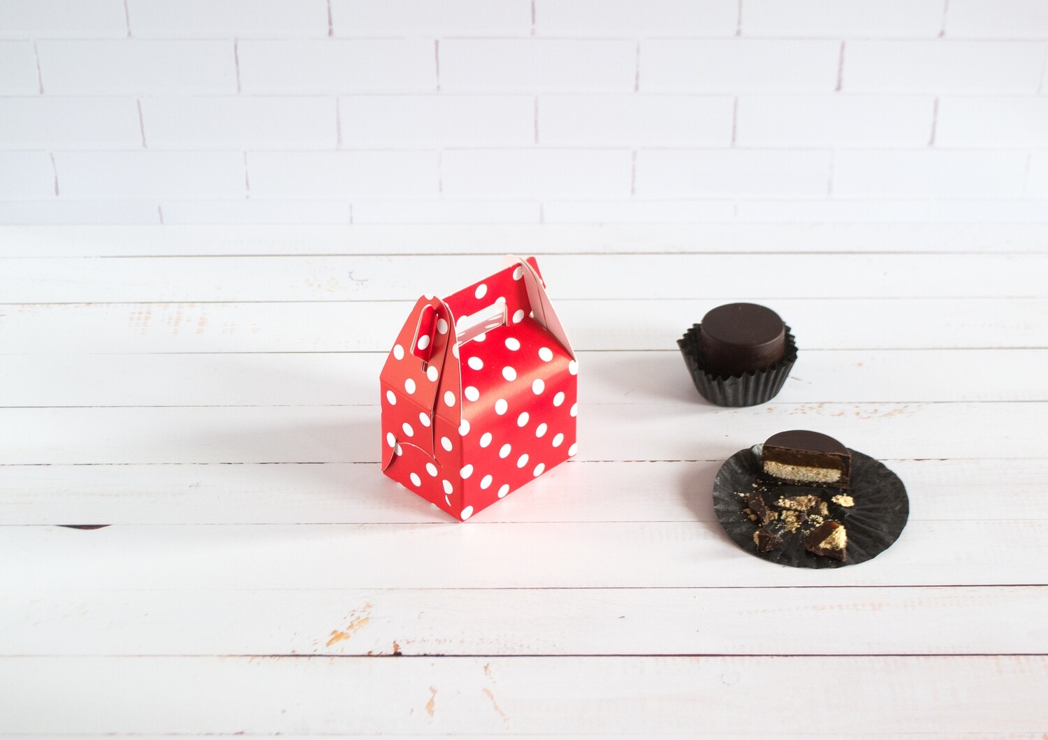 Mini Party Box 70 x 50 x 50 mm White Dot on Red (ea)