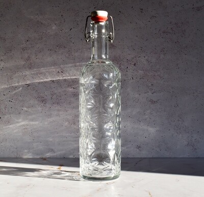 Luigi Bormioli Preziosa Italian Glass Water Bottle 1L