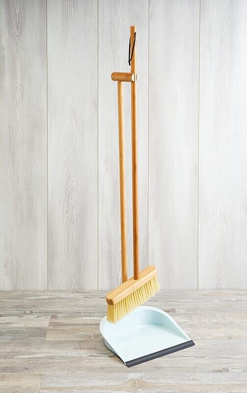 Living Nostalgia Dustpan &amp; Brush Set 80cm