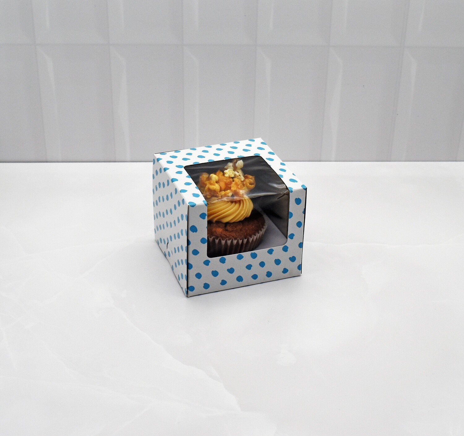 CupCake Single Window White - Blue Dot (ea)