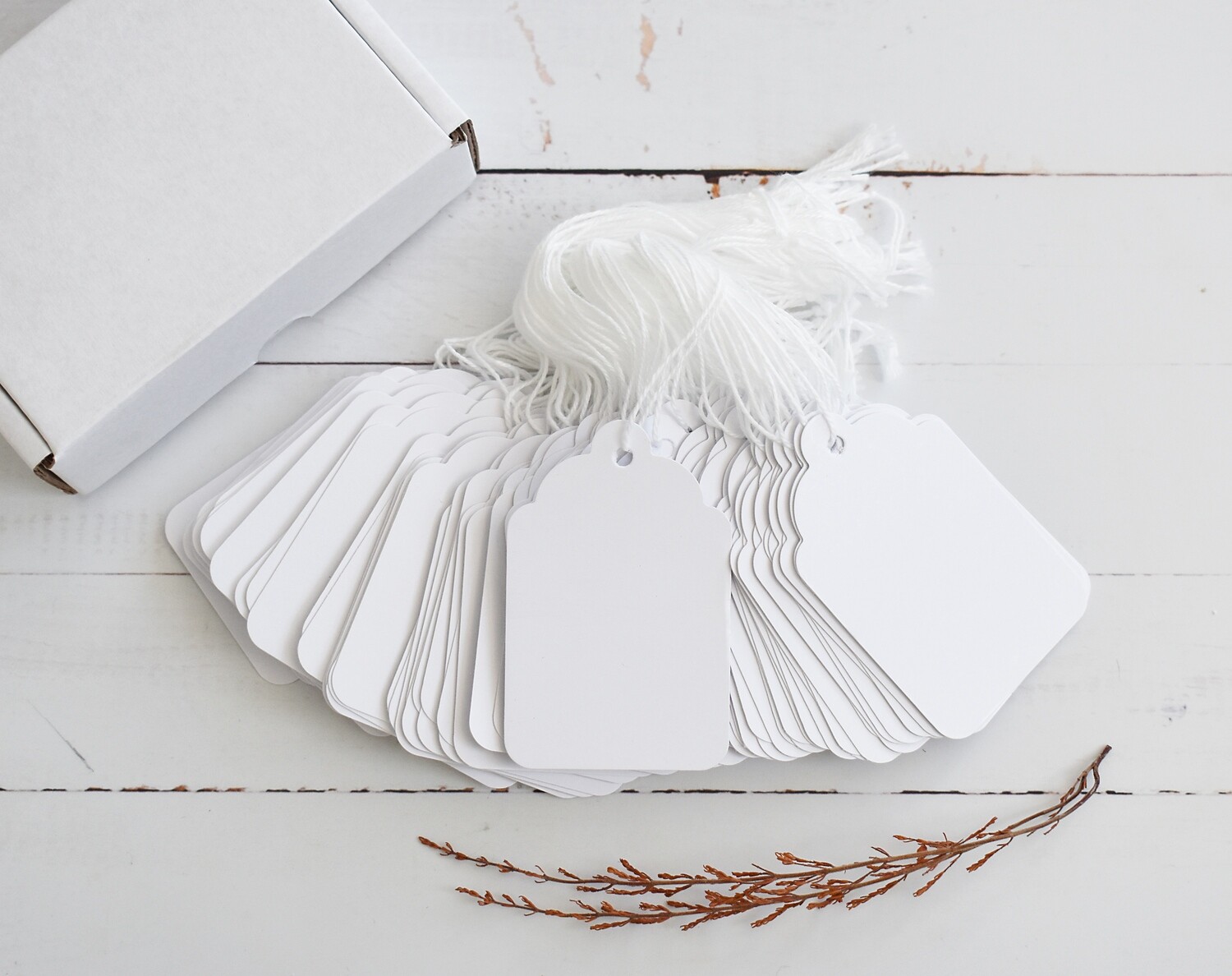 Paper Tags White 70 x 45mm (Qty 100)