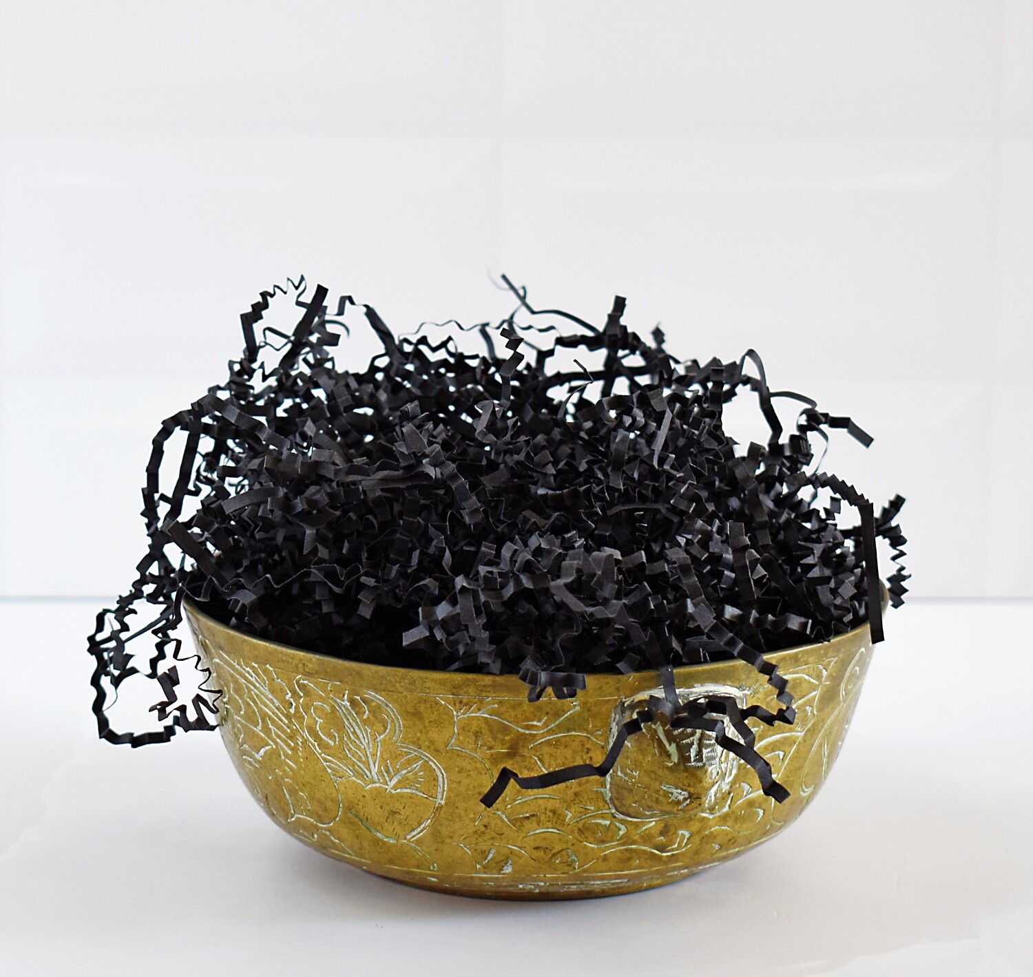 Shredded Crinkle Cut Paper 100g - Black (ea)