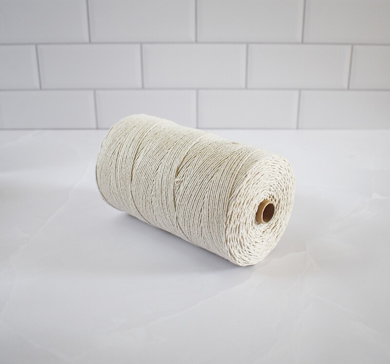 Cotton Twine 1 mm 104 x 500 g - 585 meters (each)