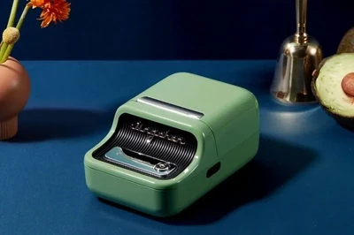Niimbot B21 Portable Thermal Label Printer Green - including free label. (each)