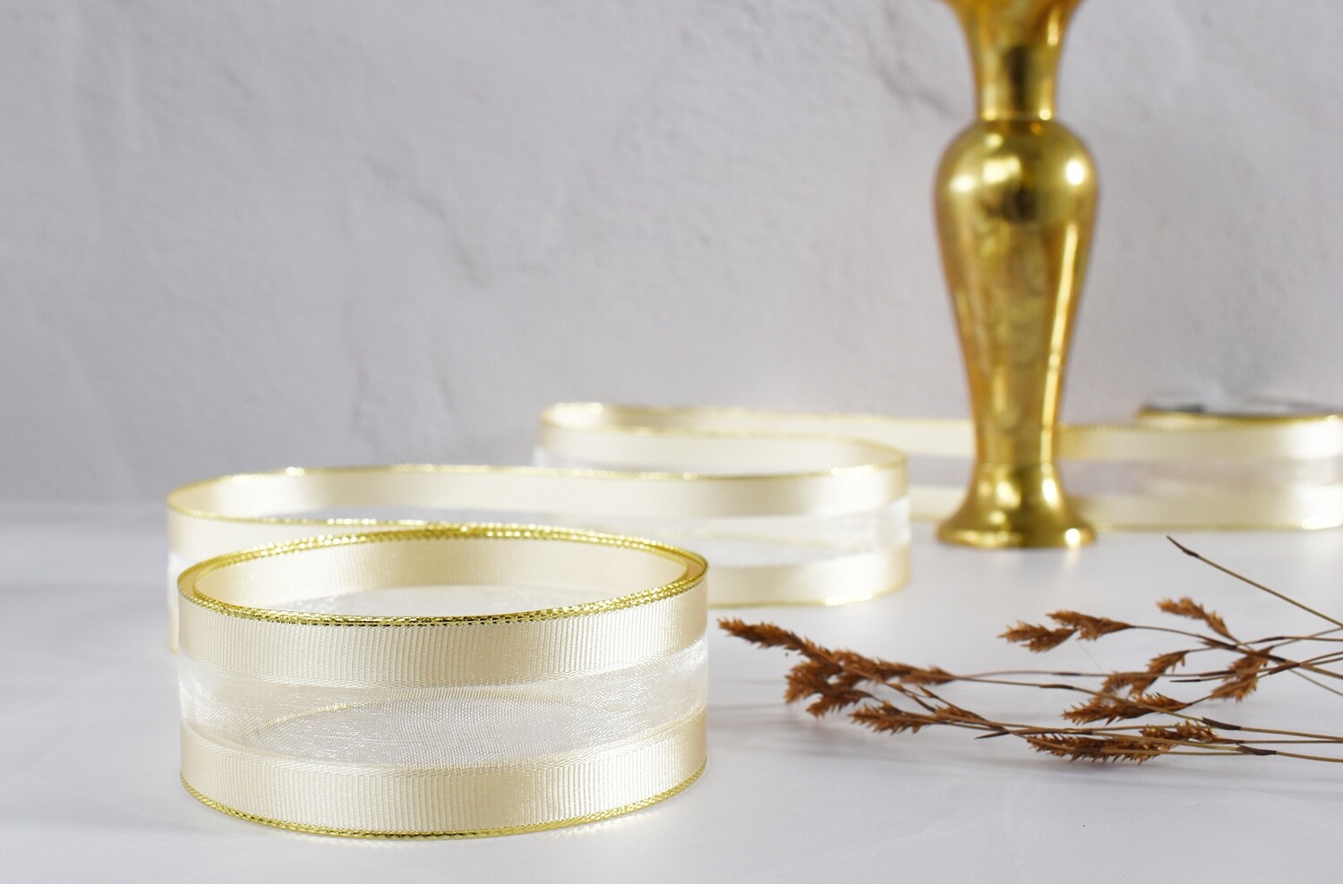 Organza Ribbon Wired G/Grain Edge Ivory &amp; Gold 40 mm x 10 m