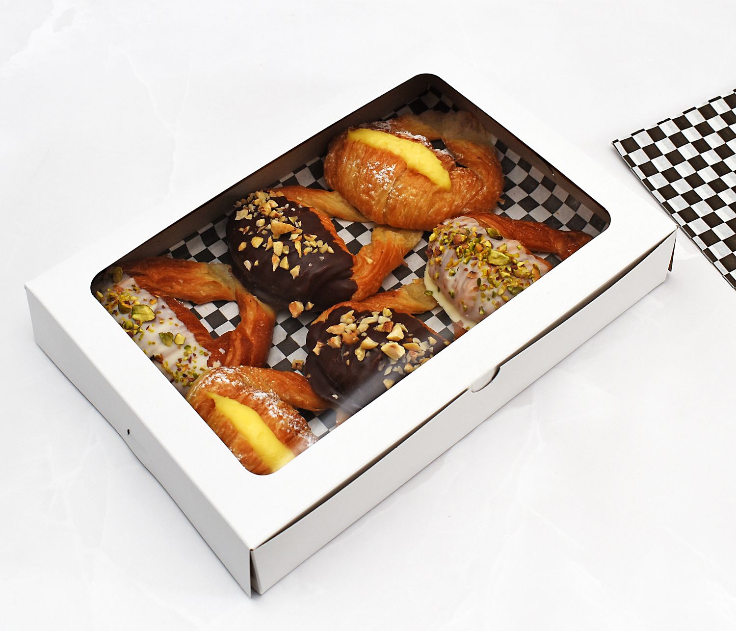 Doughnut Box 290x200x50mm Window White (ea)