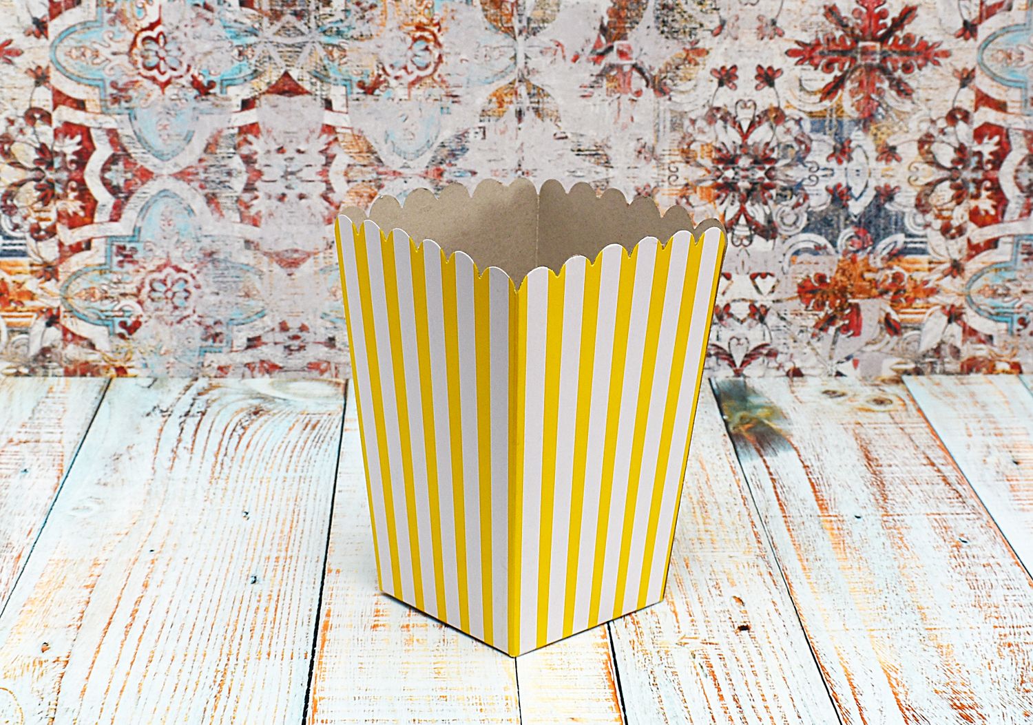 Box Popcorn Small Stripe ONLY Yellow/White 105x105x155mm
