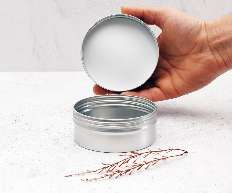 Aluminium Screw top Tin 250g Silver (100dx40h mm) (ea)
