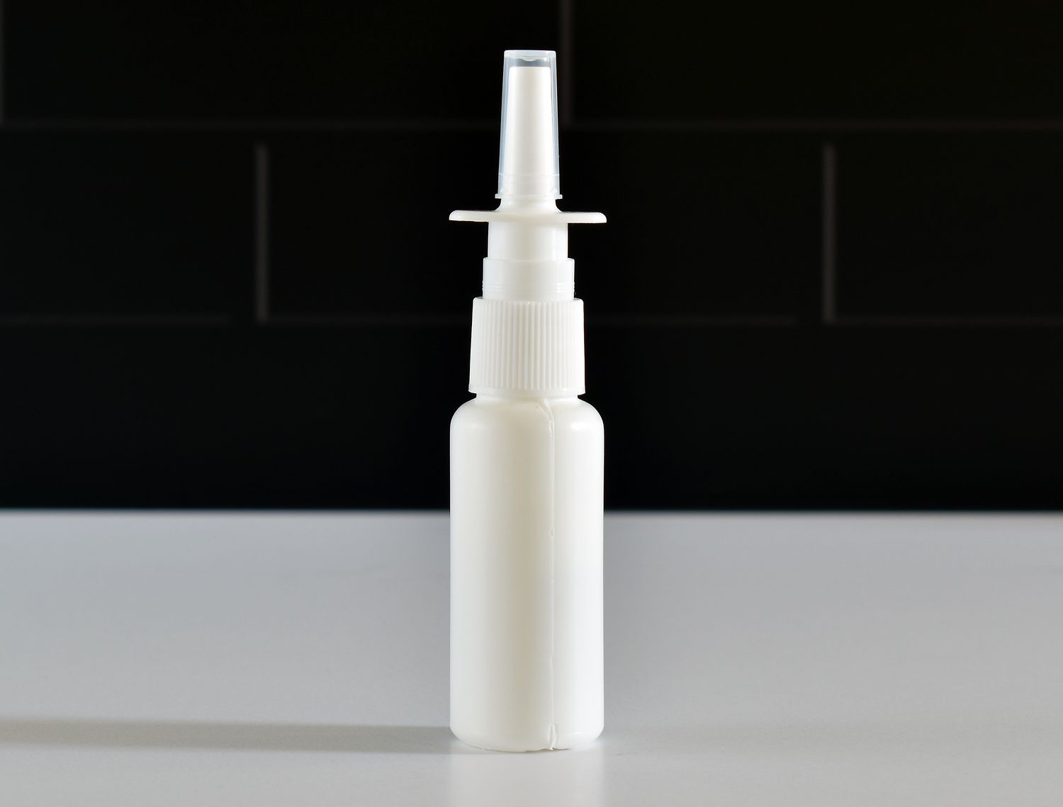 Plastic Bottle HDPE 30ml White + Nasal Spray White (18/415)