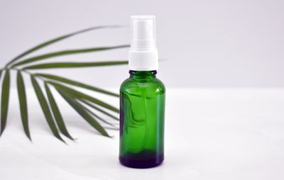 Green Glass Bottle Dropper 30ml - Atomiser Ribbed White