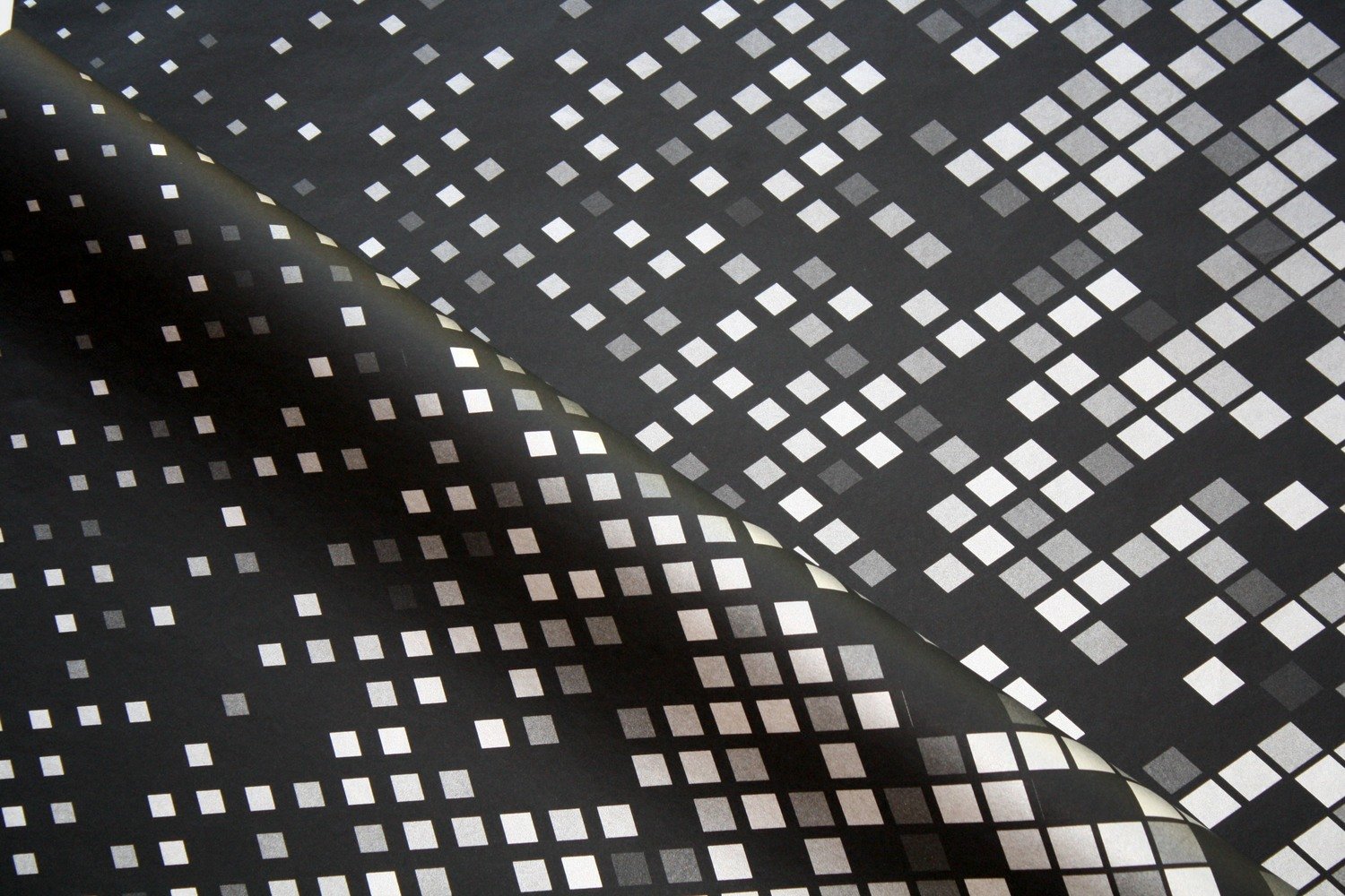 Tissue Paper- Diamond - Silver On Black (Qty 25) Tissue Paper- Diamond - Silver On Black (Qty 25)