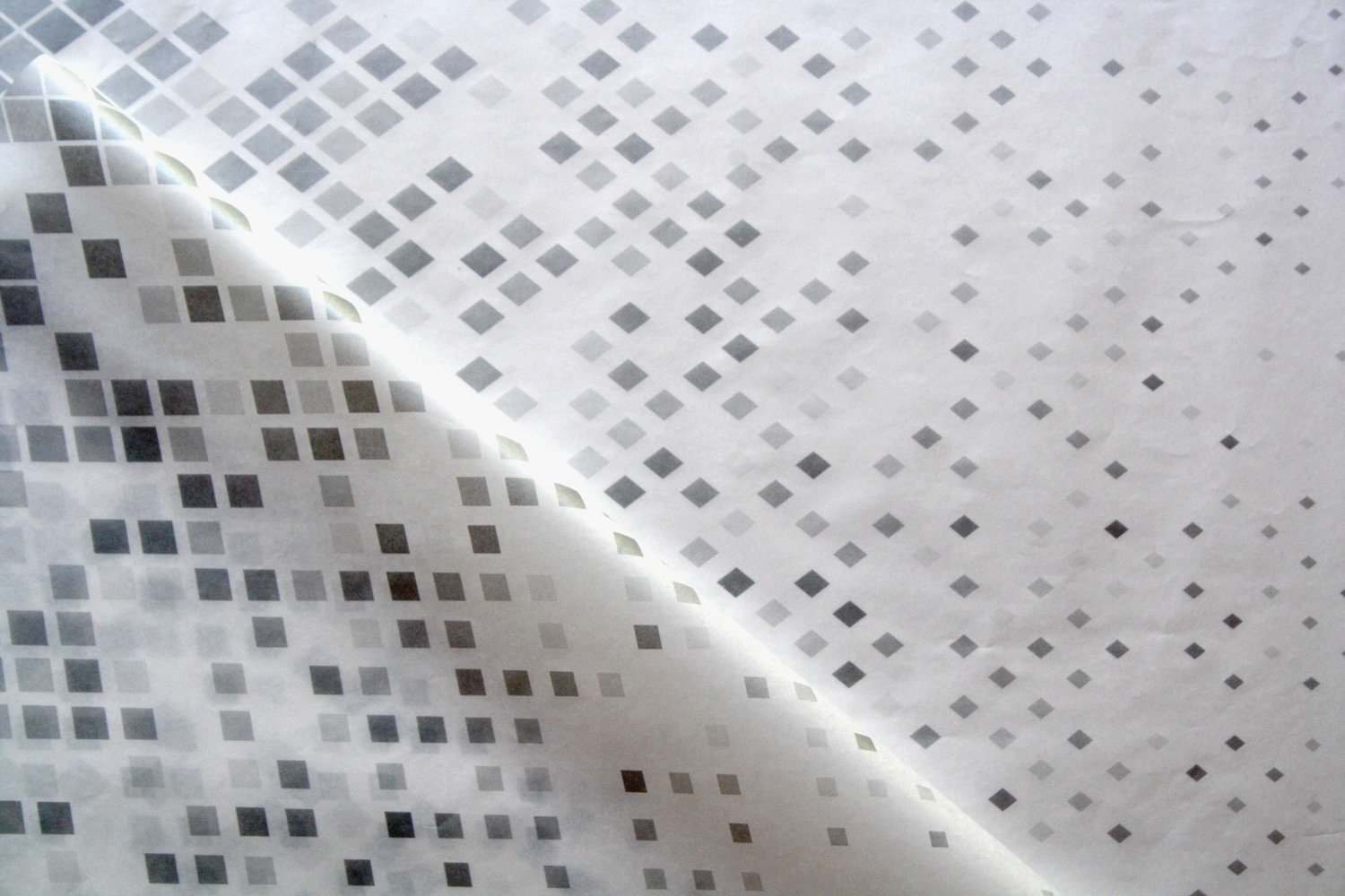 Tissue Paper- Diamond - Silver On White (Qty 25) Tissue Paper- Diamond - Silver On White (Qty 25)