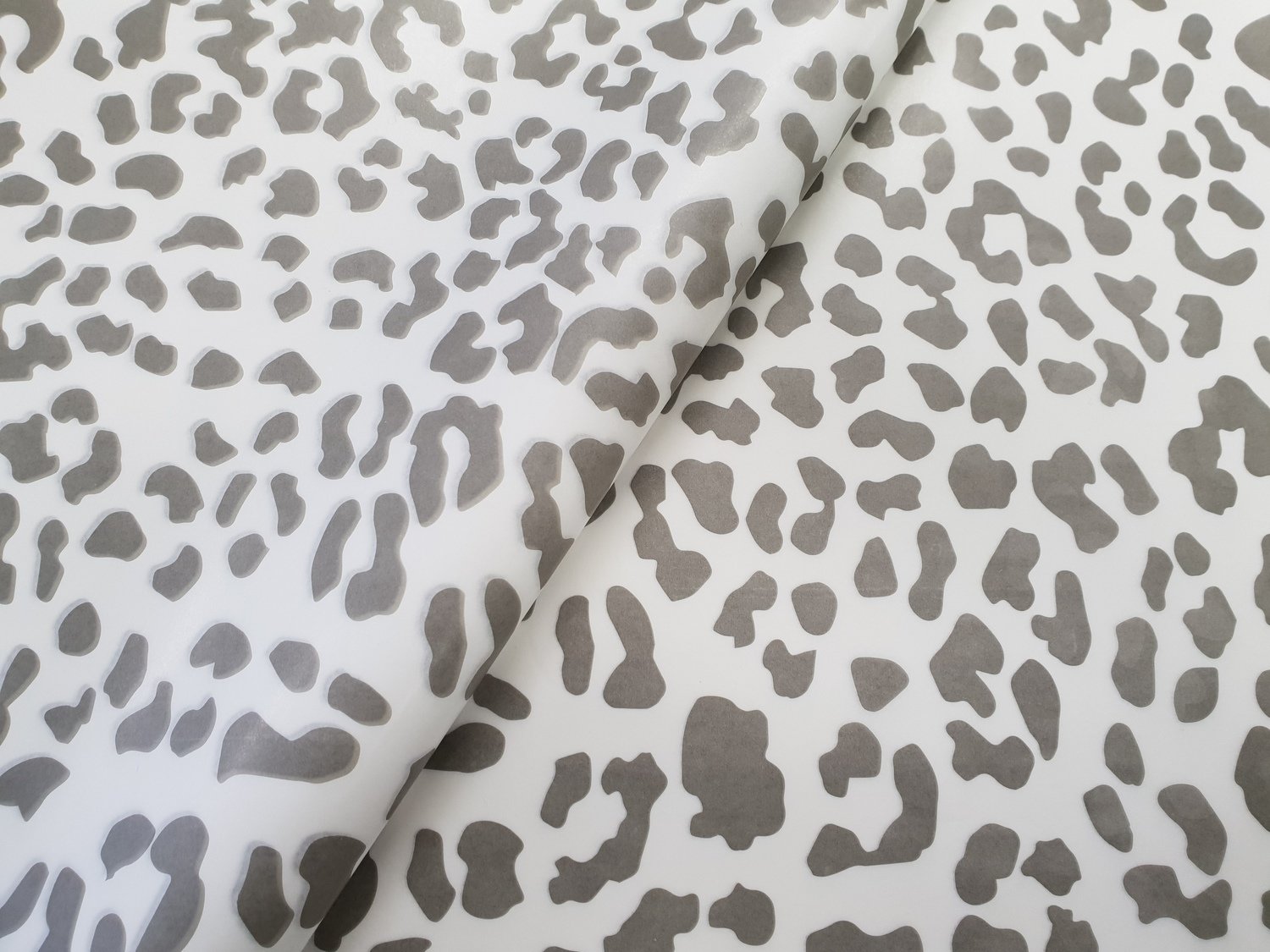 Tissue Paper - Leopard - Brown On White - (Qty 25) Tissue Paper - Leopard - Brown On White - (Qty 25)