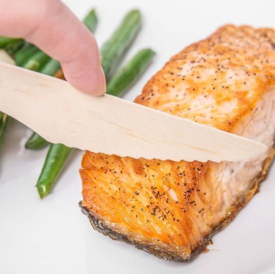 Wooden Knives 160mm – Disposable Cutlery (Pack of 100)