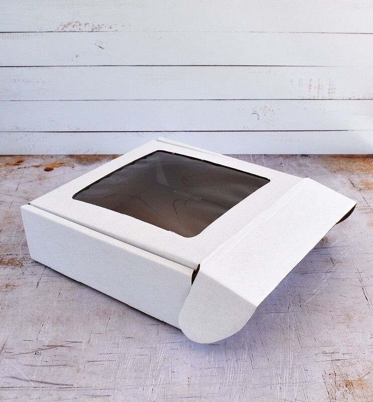 Corrugated Cake Box Window Tuck In White Med 21 x 21 x 6 cm (ea)