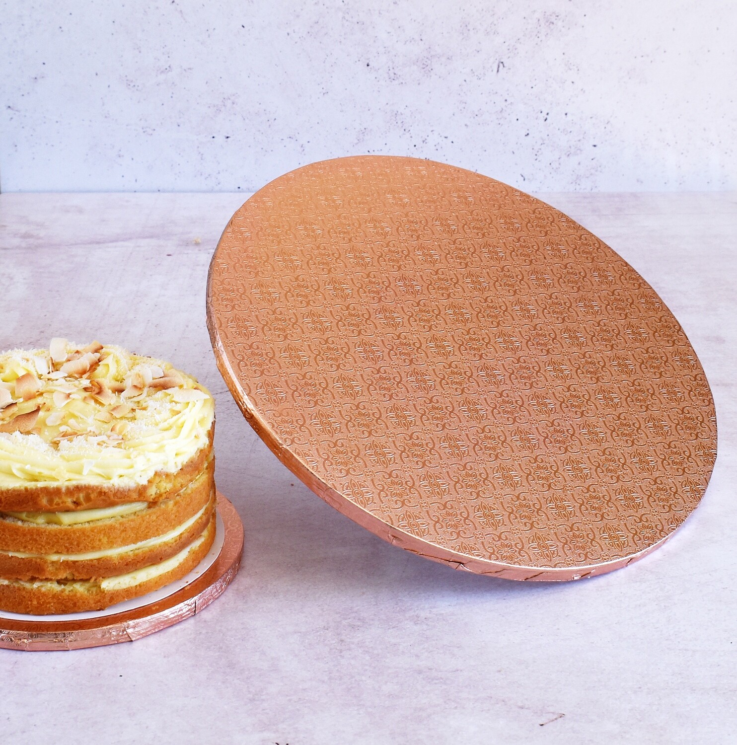 Cake Board Embossed Rose Gold Round 14" Thick (ea)