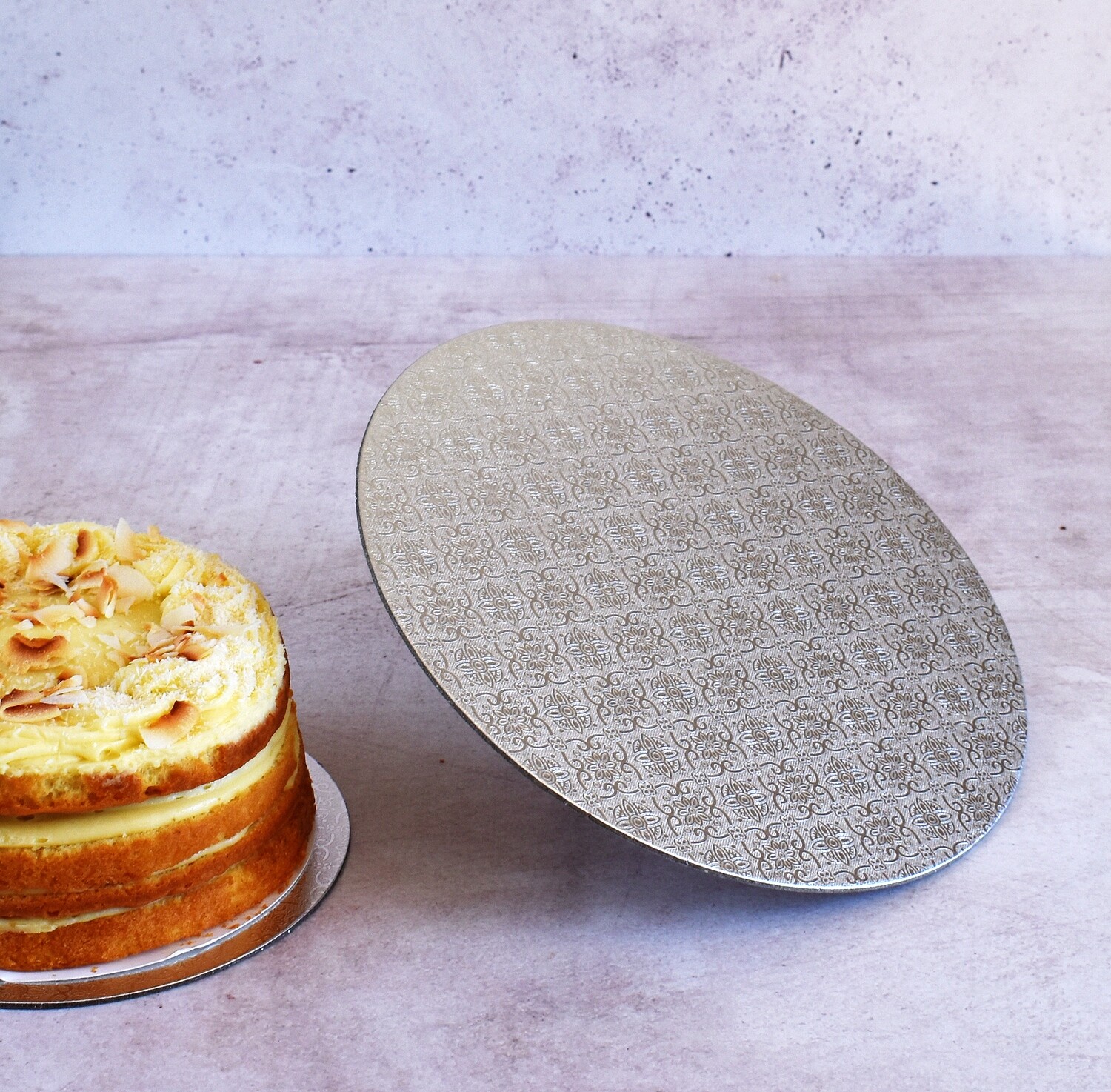 Cake Board Embossed Silver Round 11" Thin (ea)