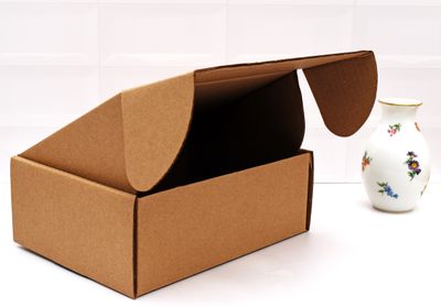 Corrugated Hinge Lid Box Medium 195x130x55mm (ea)