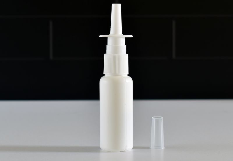 Plastic Bottle HDPE 30ml White + Nasal Spray White (18/415)