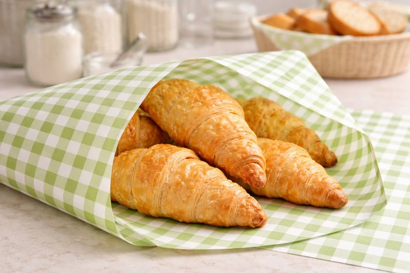 Grease Proof Paper Ream Ginham 420x320 Green (Qty25)