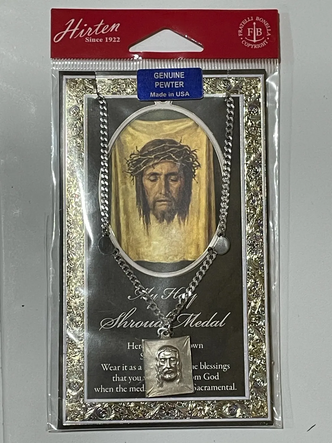 Holy Face Card With Medal 24"