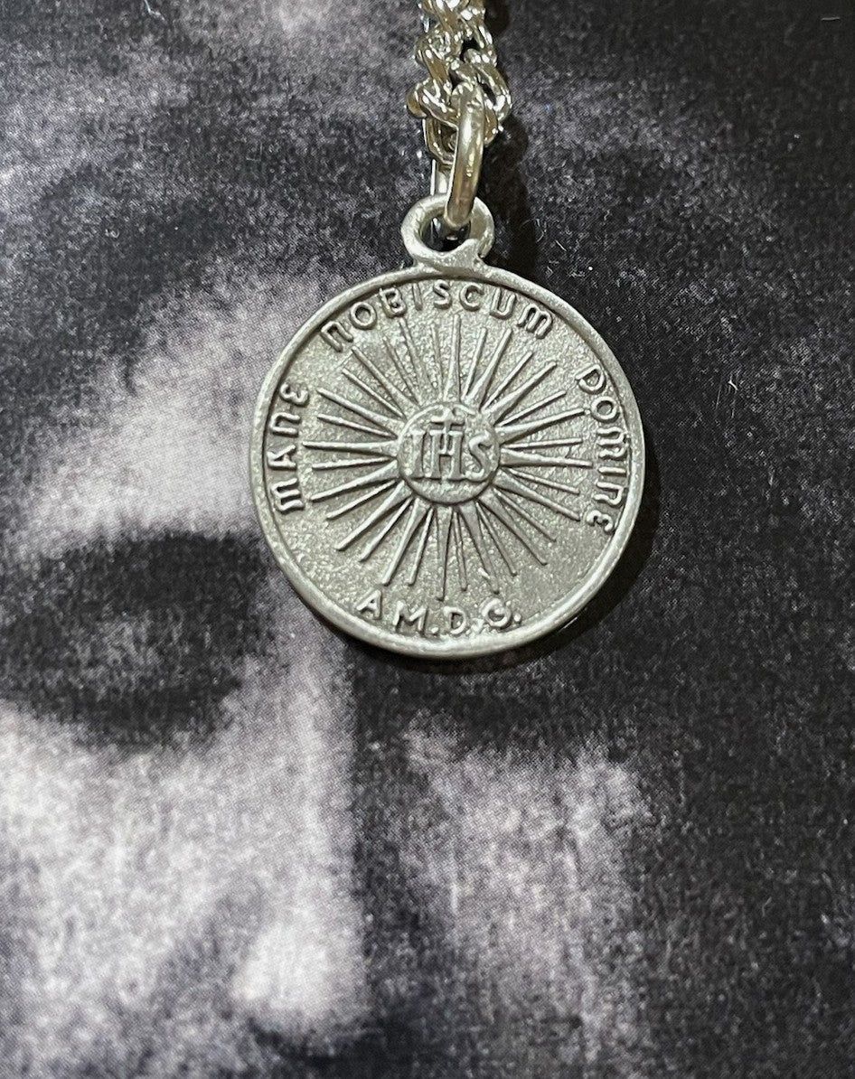 Holy Face Card W/Medal