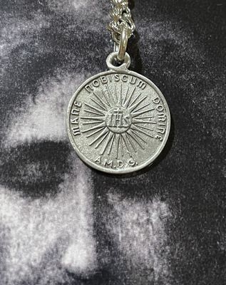 Holy Face Card W/Medal