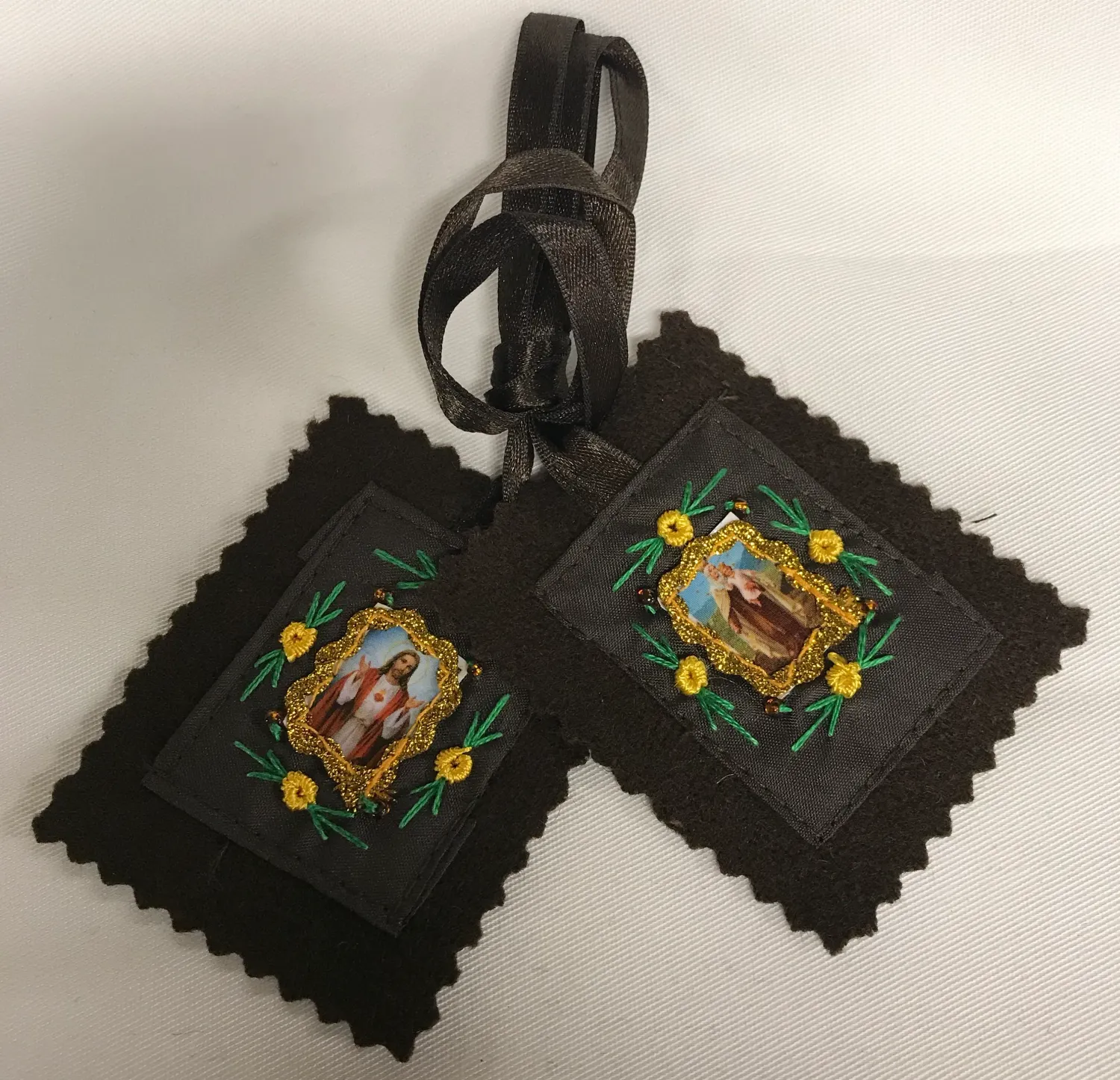 Sacred &amp; Immac Heart Scapular
