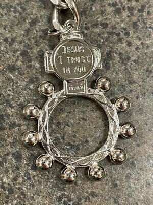 Div Mercy Rosary Ring Key Ring