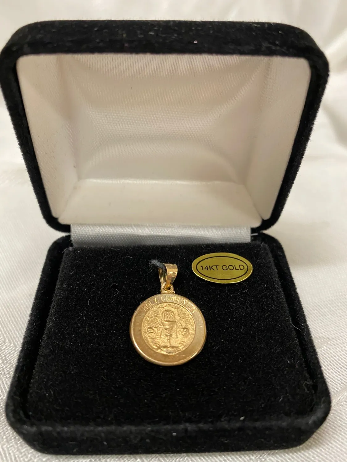 14K Gold Round Communion Medal