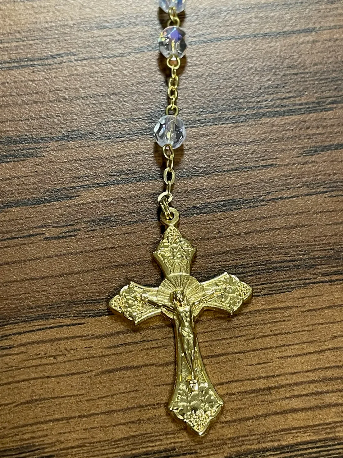 Crystal Bead Gold Comm Rosary