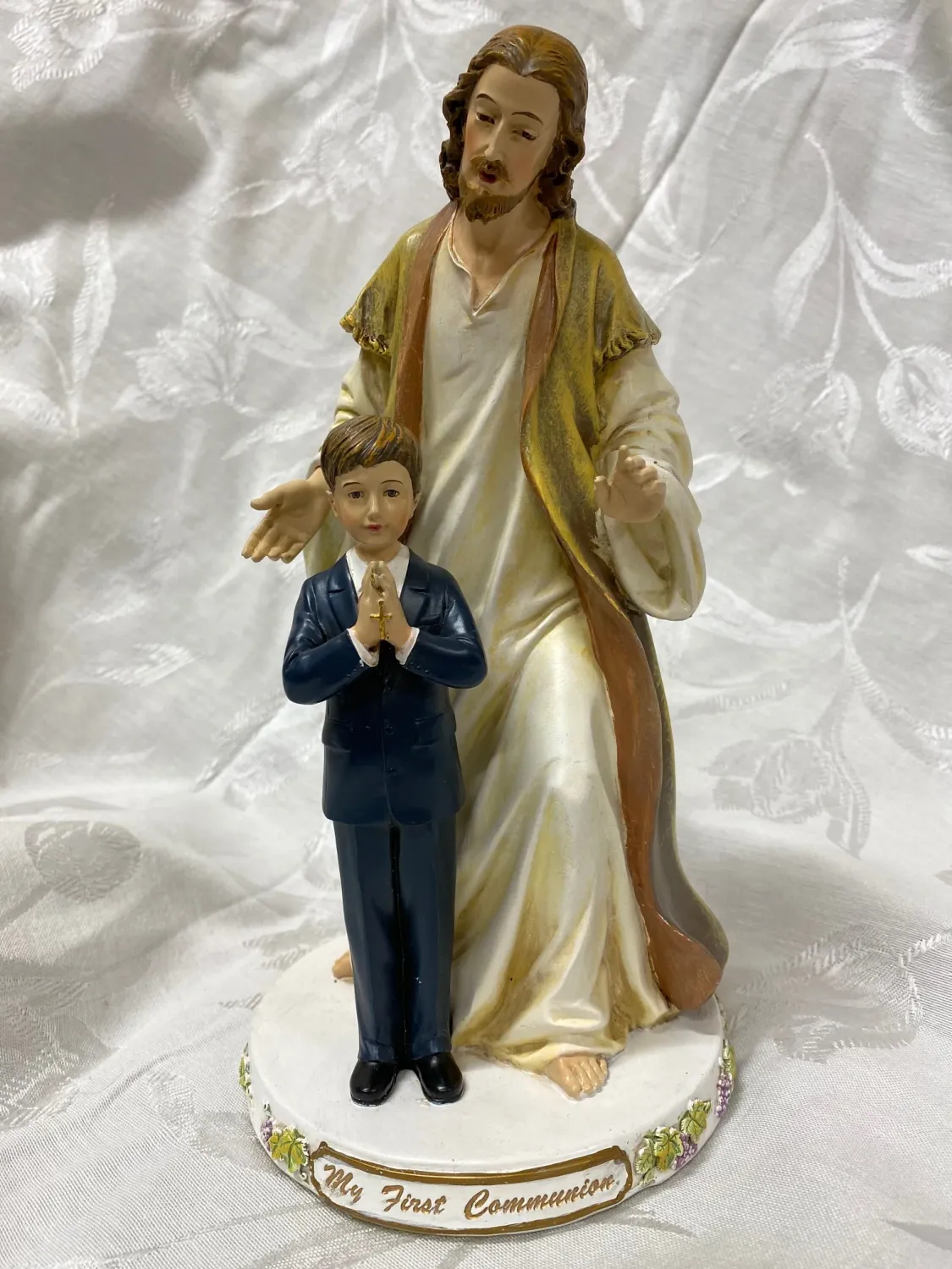 Jesus W/Boy 1st Com Fig 9.5"