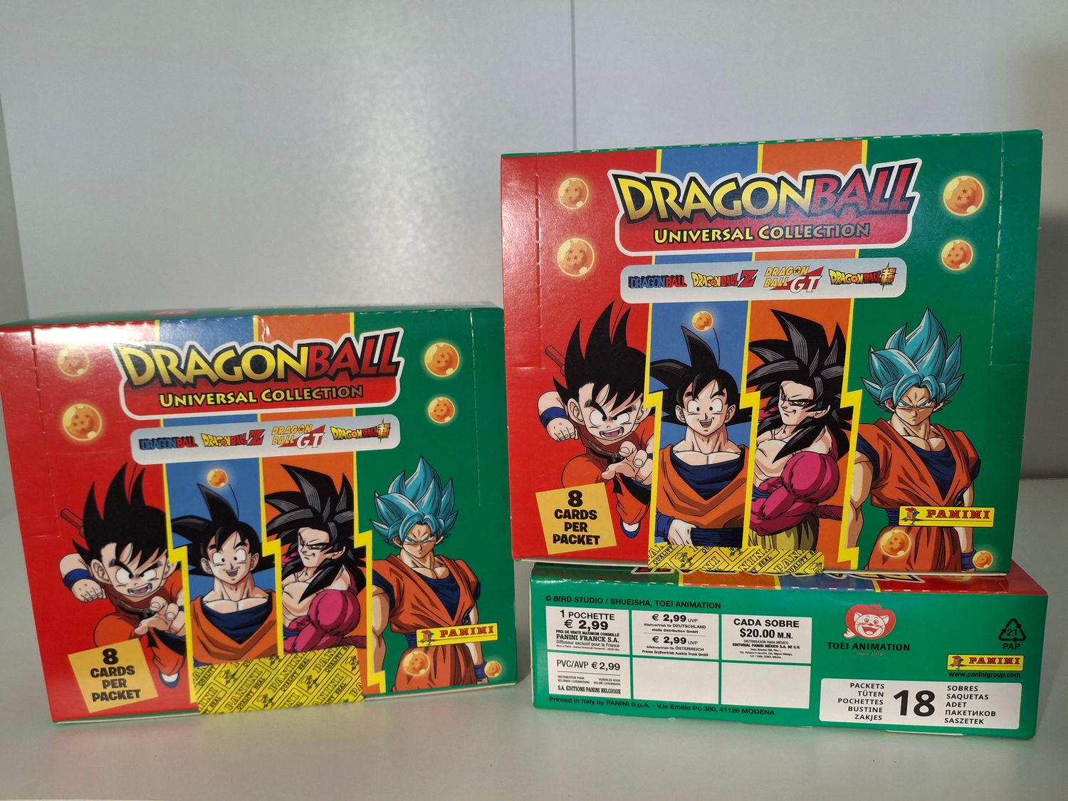 Panini Dragon Ball Universal Trading Cards (Flowpack-Box mit 18 Packs) UVP 53,82€
