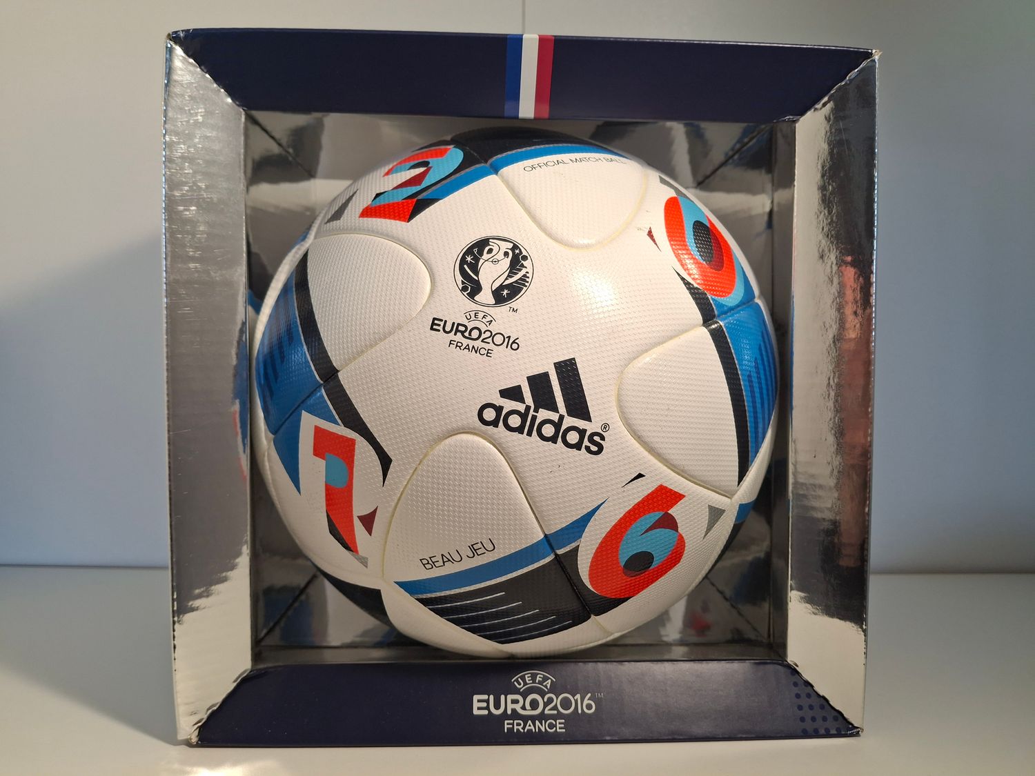 Offizieller Matchball Euro 2016 Adidas Beau Jeu Neu inkl. Box