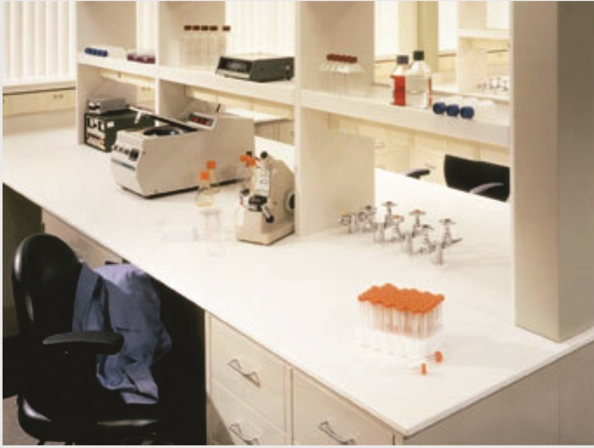 MESONES LABORATORIOS EN CORIAN