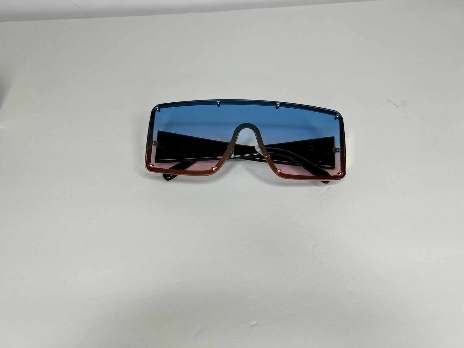 Glasses, Style: 1