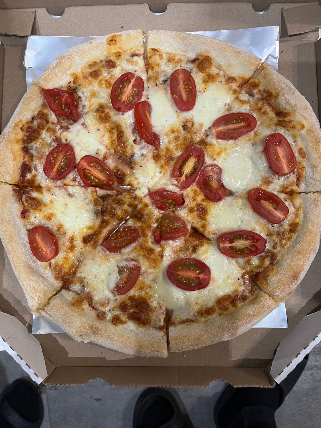 Pizza Caprese
