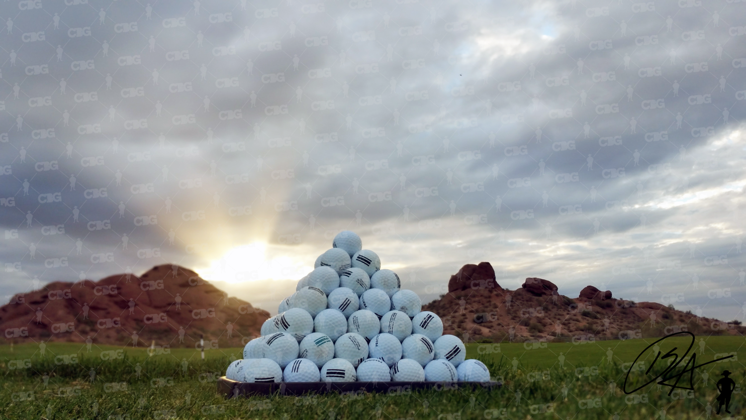 Golf Ball Pyramid Digital