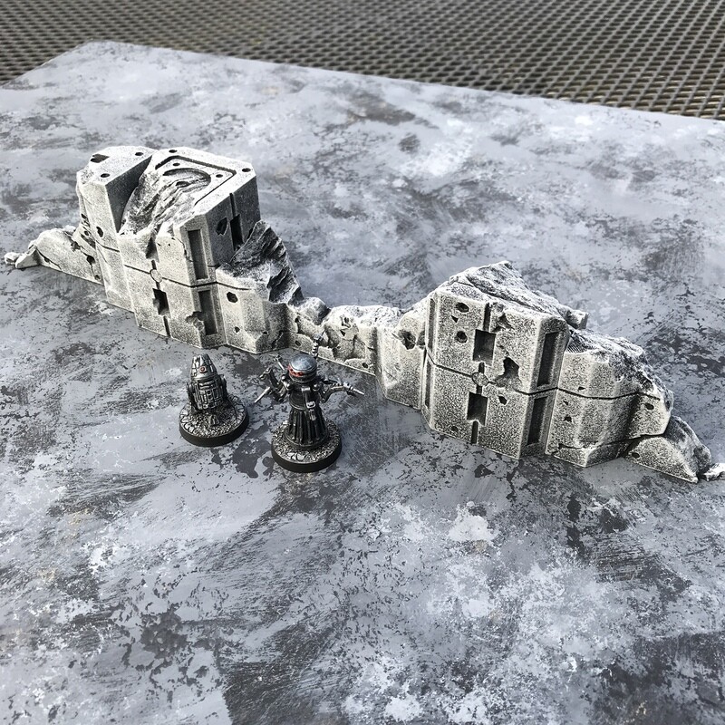 Firebase:Invasion Ruined Walls