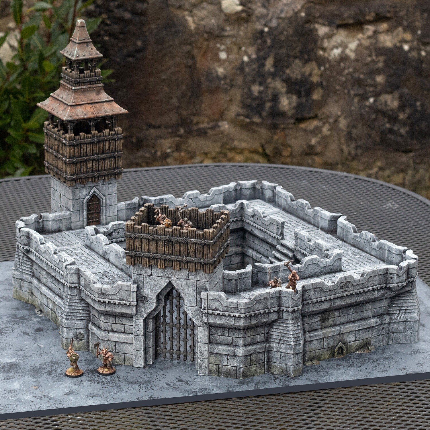 Stronghold Border Fortress w Wooden Battlements - Save 20%!