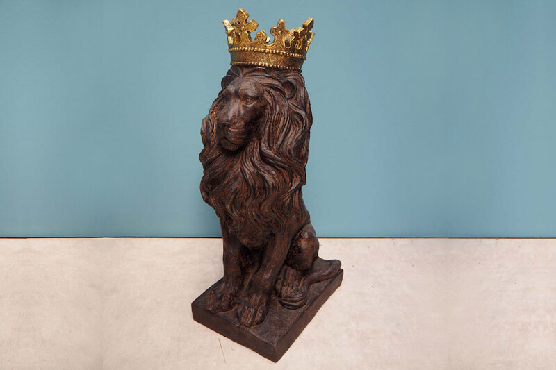 Lion King statue