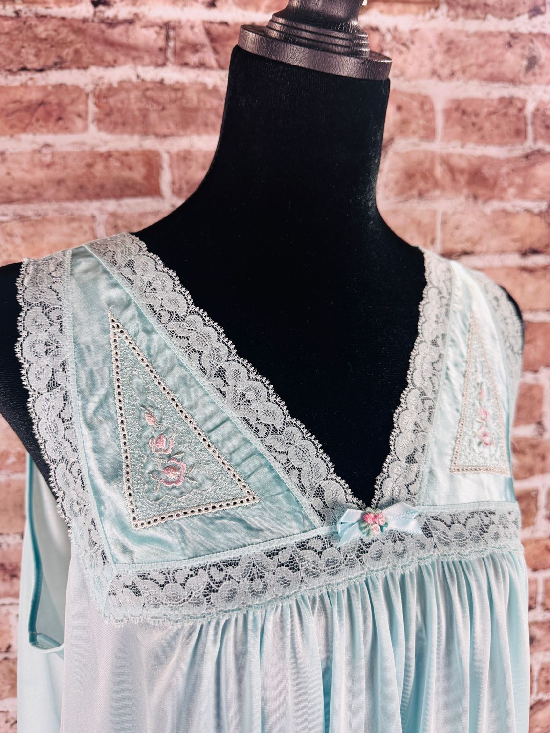 Vintage Baby Blue ShadowLine Mid Length Peignoir Set Sz L