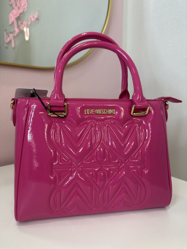 Borsa LOVE Moschino, FUCSIA vernice. Borsa LOVE Moschino, FUCSIA vernice.