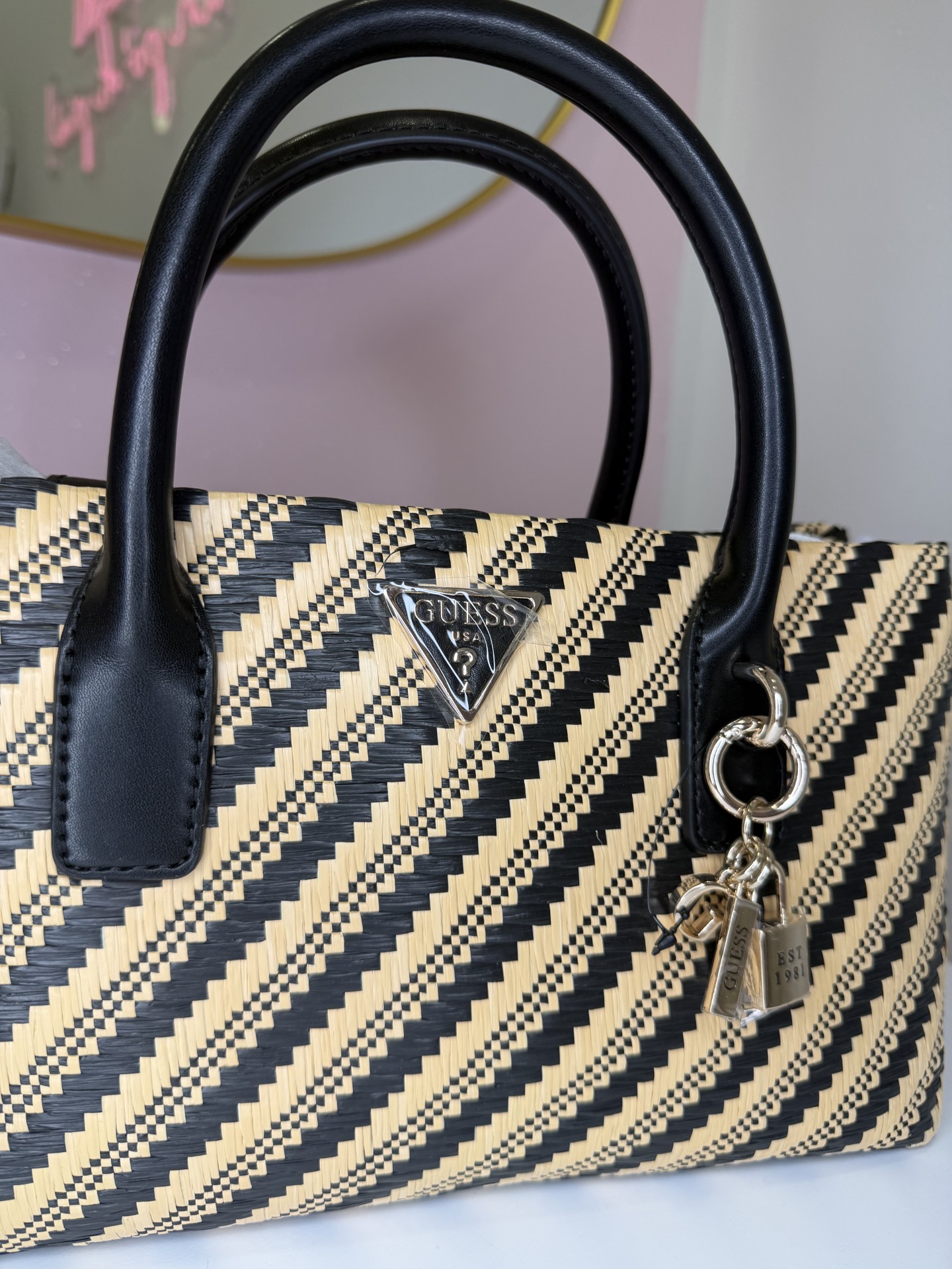 BORSA GUESS